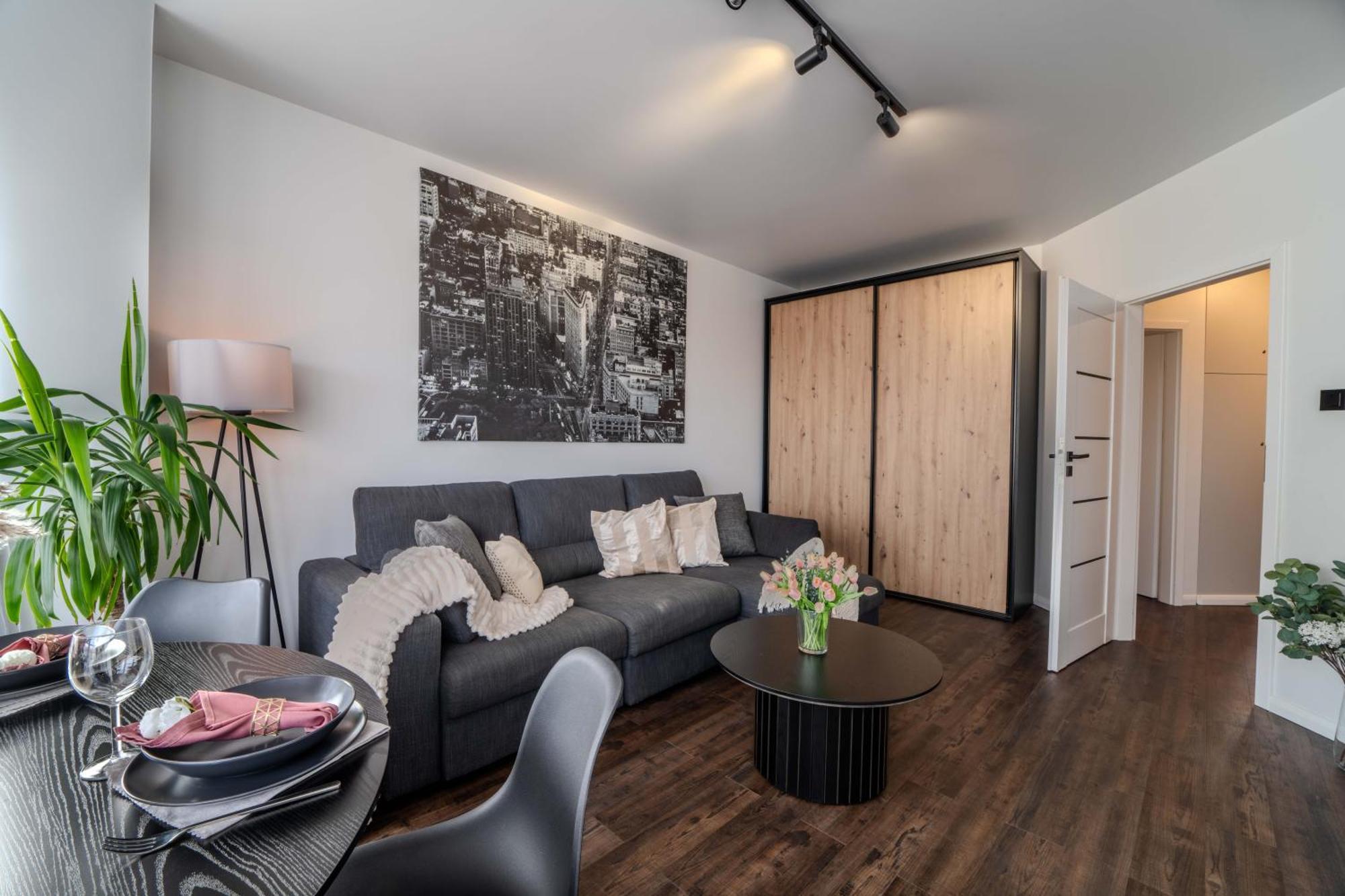 New Large Modern Apartment - City Center - 60M2 - Lift - Parking Wrocław Zewnętrze zdjęcie